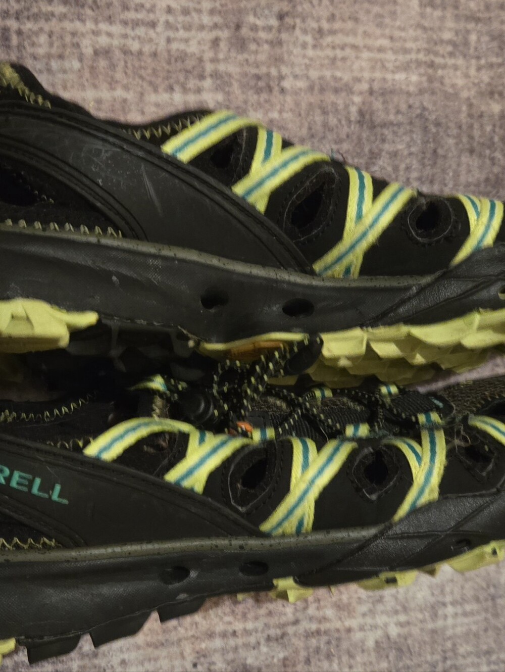 Merrell Men's Black and Yellow Trail Sandals 8 1/2 Womens 11 Used. No Insert.